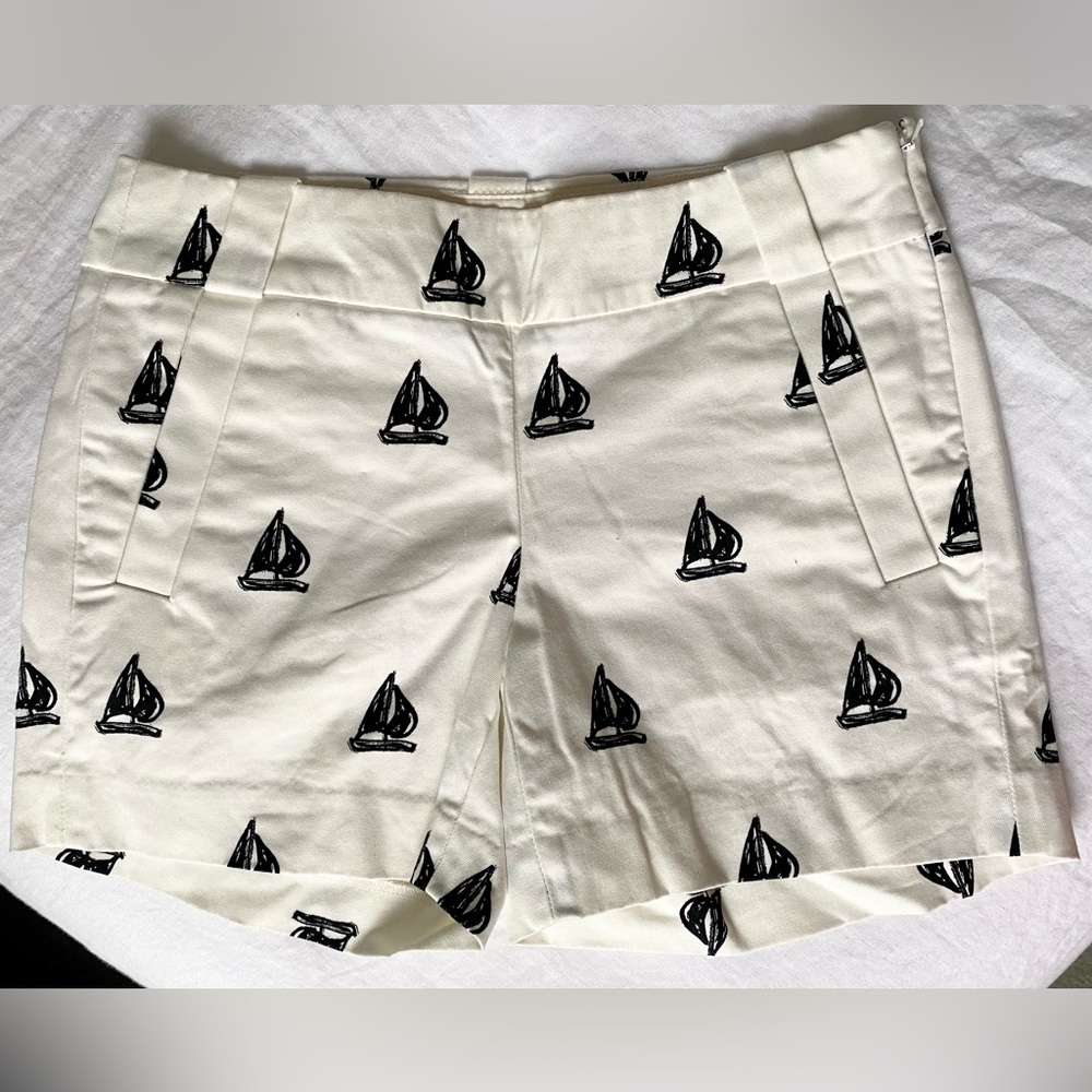 J. Crew white boat pattern shorts size 00